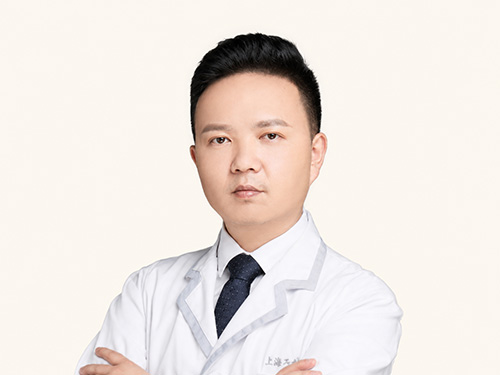 刘军（鼻整形 · 外科）